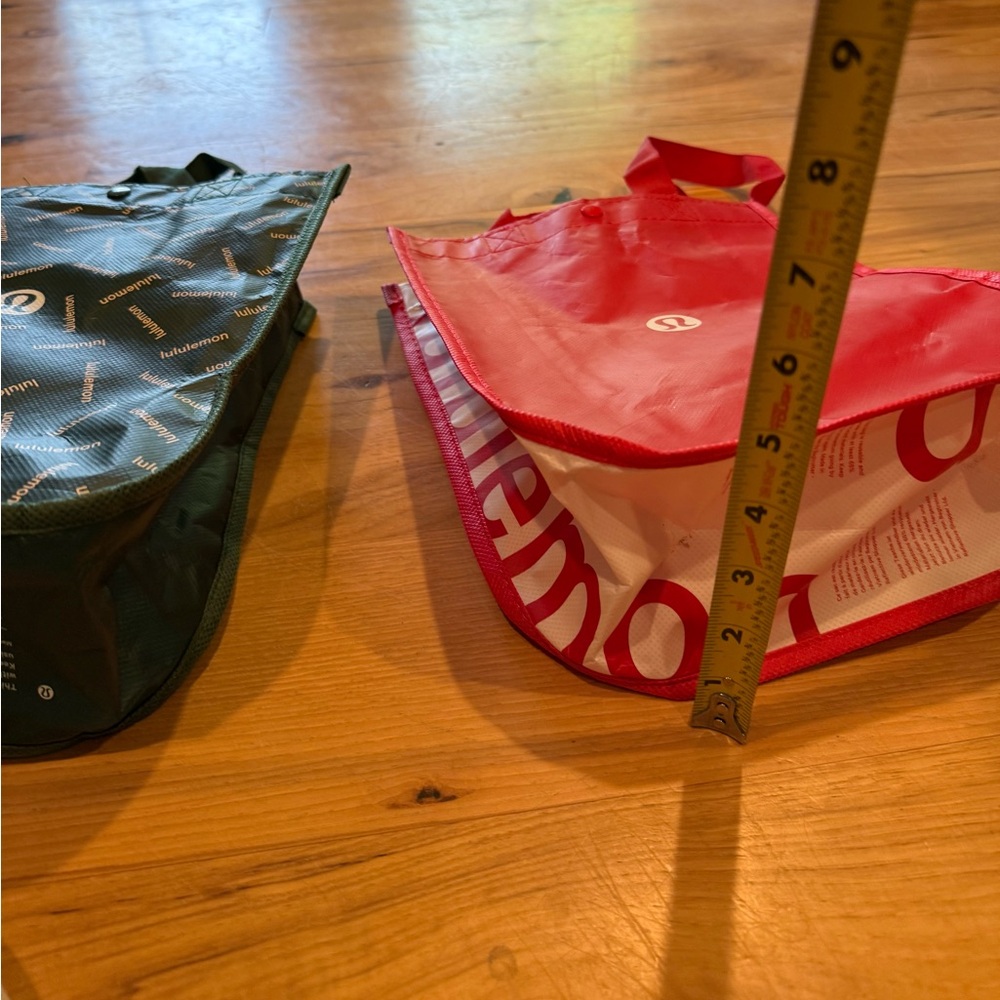 lululemon athletica Tote Bag Collection - Red, Green, Black, White - Picture 8 of 8
